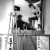 Анна Карина и Жан-Люк Годар на съемках фильма "Женщина есть женщина", 1961